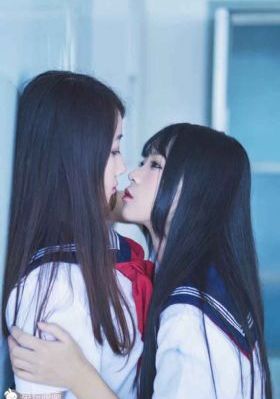 无法忍受秋瓷炫