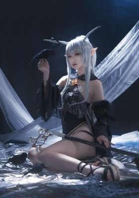 贱妾扒下脱裙子撅屁股迎